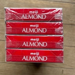 ②明治アーモンドチョコ4箱の画像