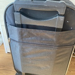 キャリーケースの画像