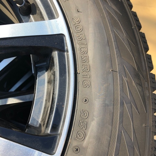 スタッドレスタイヤセット　　205/65R16  埼玉より