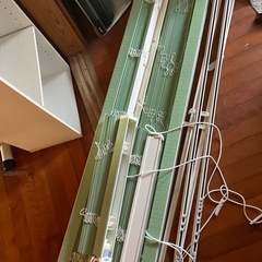 カーテンの画像