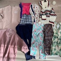 女の子　服　110から120 ダンボールいっぱいの画像