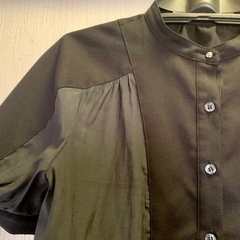 UNITED TOKYO 黒 スウィッチングギャザーブラウス-ウォッシャブル-の画像