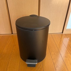 ゴミ箱　
の画像