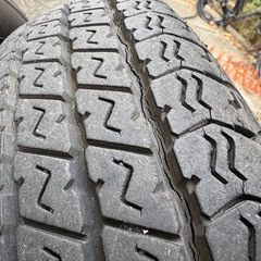 145/80R12 ４本バリ山　クラック有りの画像