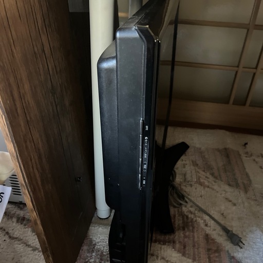 液晶テレビ