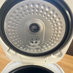 炊飯器一升炊き　数回使用のみの画像