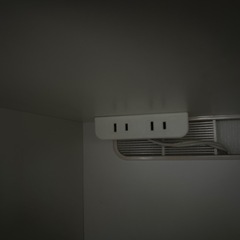 美品✨シンプル収納多め食器棚の画像