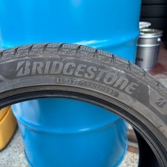 VRX3 21年　　225/45-18の画像