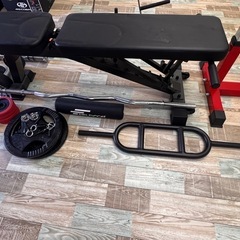 筋トレ器具 一式セット‼️ ベンチ・EZバー・プレート大量・プリチャーカール台などまとめ売り🔥 引き取り限定 / バラ売り不可/現金支払いのみの画像