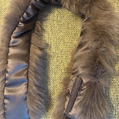 ブラウンファー マフラーの画像