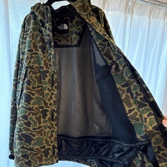 THE NORTH FACE カモフラージュ マウンテンパーカーの画像