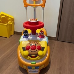 アンパンマン　車　室内の画像