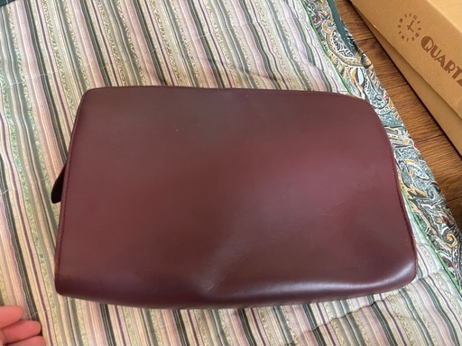 カルティエ レザー クラッチバッグ