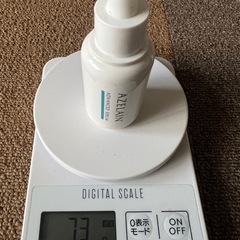 AZELAIN アゼライン　バランシングローション１個とアドバンスセラム２個　の画像