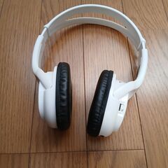 BTトランスミッター、ヘッドホン他の画像