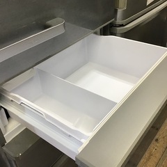 AQUA    4ドア冷蔵庫　2018年製　355L     自動製氷なし　中古品の画像