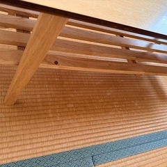 リビングテーブルの画像