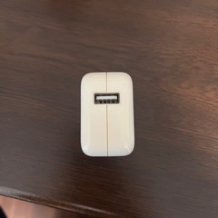 【取引中】2.5A 125V 充電器の画像