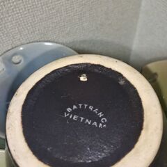 安南焼　ベトナム　バッチャン焼中鉢5客　掘り竹柄４色貫入　４色のガラス釉薬　美品の画像