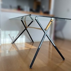 ダイニングテーブル/ガラスの画像