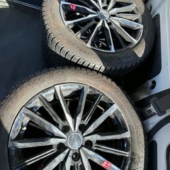 215\55r17 98Tスタッドレスタイヤ24週22年製とアルミホイール4本セットの画像