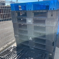 プラスチックパレット中古品の画像