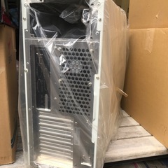 デスクトップPCケース白の画像