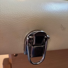 軽量　折りたたみマッサージベット　施術ベット　中古の画像