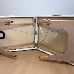 軽量　折りたたみマッサージベット　施術ベット　中古の画像