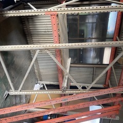 倉庫用棚の画像