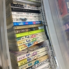 【無料・引き取り限定】漫画300冊↑ 衣装ケース付きの画像