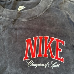 NIKE Tシャツの画像