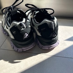 ＦＩＬＡ　スニーカー　22.5センチ
の画像