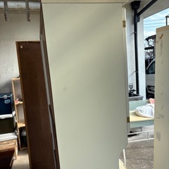 無料　食器棚　洋風
の画像