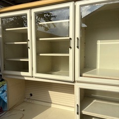 無料　食器棚　洋風
の画像