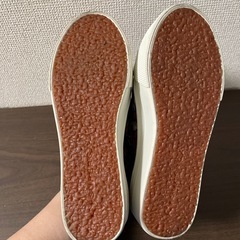 SUPERGA 花柄サテン ローカットスニーカーの画像