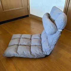 新品未使用　座椅子の画像