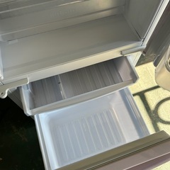 シャープ冷凍冷蔵庫　167lL 2017年製の画像