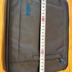 STM Jacket Small One ブラック／One Size／未使用／iPad・電子書籍・スマホ収納対応の画像