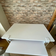 白デスク（奥行59／横100／高さ72cm）の画像