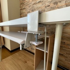 白デスク（奥行59／横100／高さ72cm）の画像