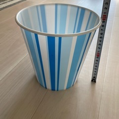 ポップ　くず入れ•ゴミ箱の画像