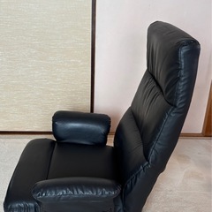 ニトリ　リクライニング回転座椅子の画像