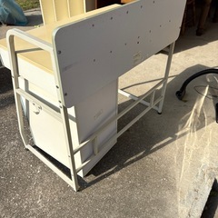 無料　勉強机　学習机　デスクの画像