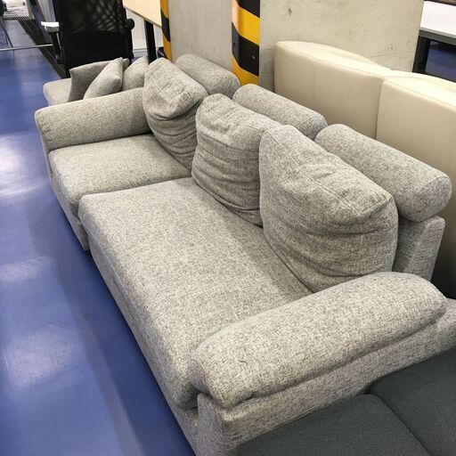 ★リユースのサカイ横浜南店★YM1675  三人掛けソファ　オットマン付き グレー W208×D82×H72 クリーニング済み