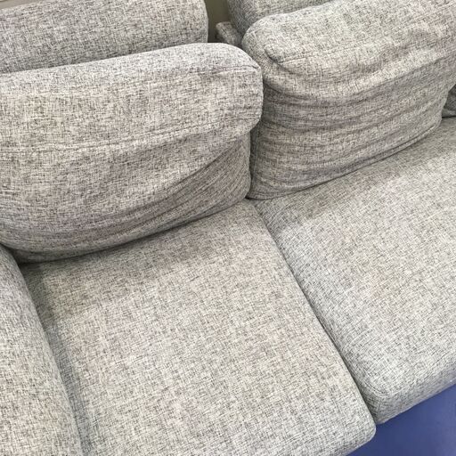 ★リユースのサカイ横浜南店★YM1675  三人掛けソファ　オットマン付き グレー W208×D82×H72 クリーニング済み