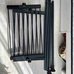 突っ張り洗濯機ラック  ニトリの画像