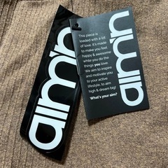 aim'n 新品未使用　ヨガウェア上下セットの画像