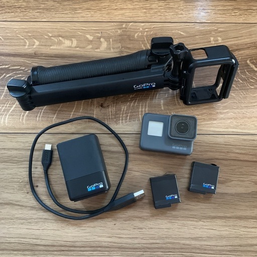 ✨即日取引可能！✨バッテリー２個付き！GoPro HERO5 動作良好 すぐ使用可能　おまけ付き