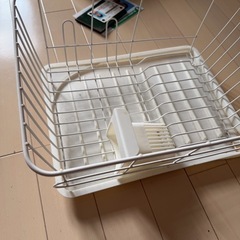 ゴミ箱、マキタの掃除機、洗濯かご、洗い物たて全部0円‼️の画像